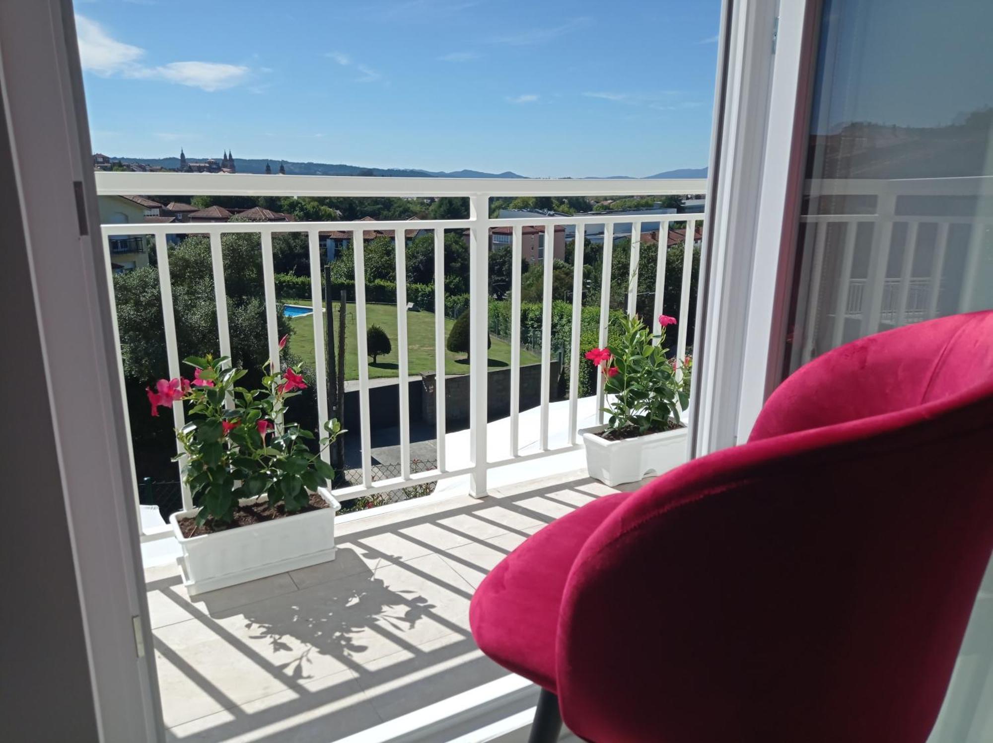Casas Turisticas Lar Jardin - Parking Privado Сантьяго-де-Компостела Экстерьер фото